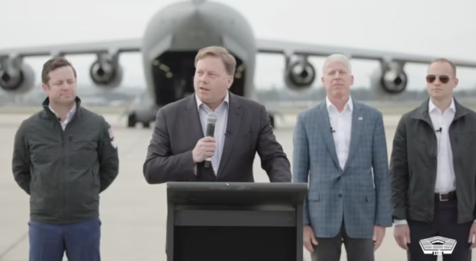 US airlifts mini nuclear reactor in first military transport mission