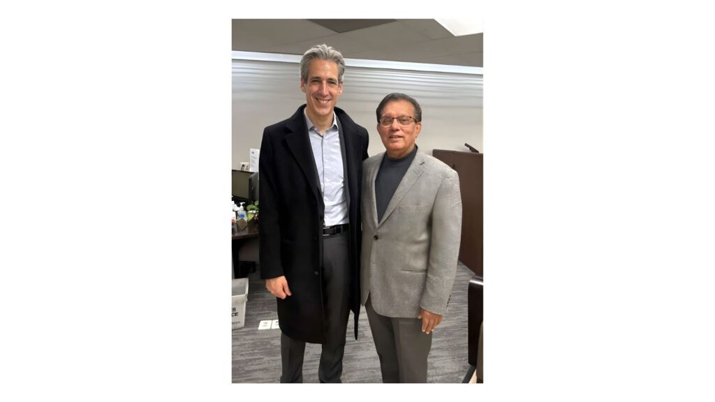 Daniel Biss connects with Indian community leaders in Chicago to strengthen campaign outreach