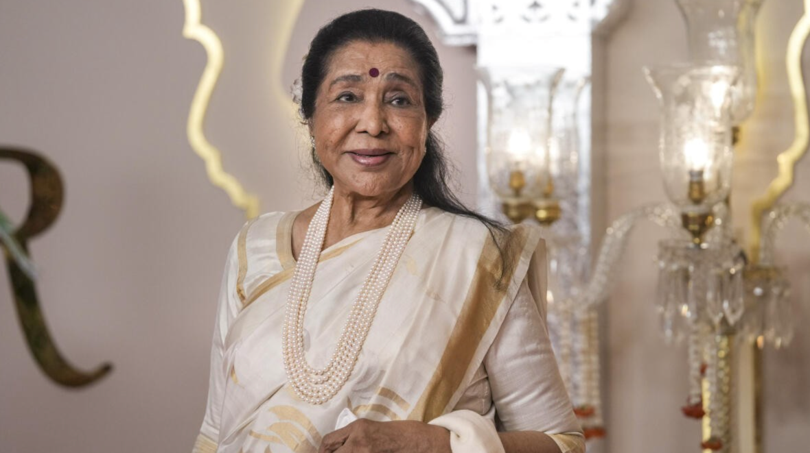 Legendary singer Asha Bhosle passes away at 92