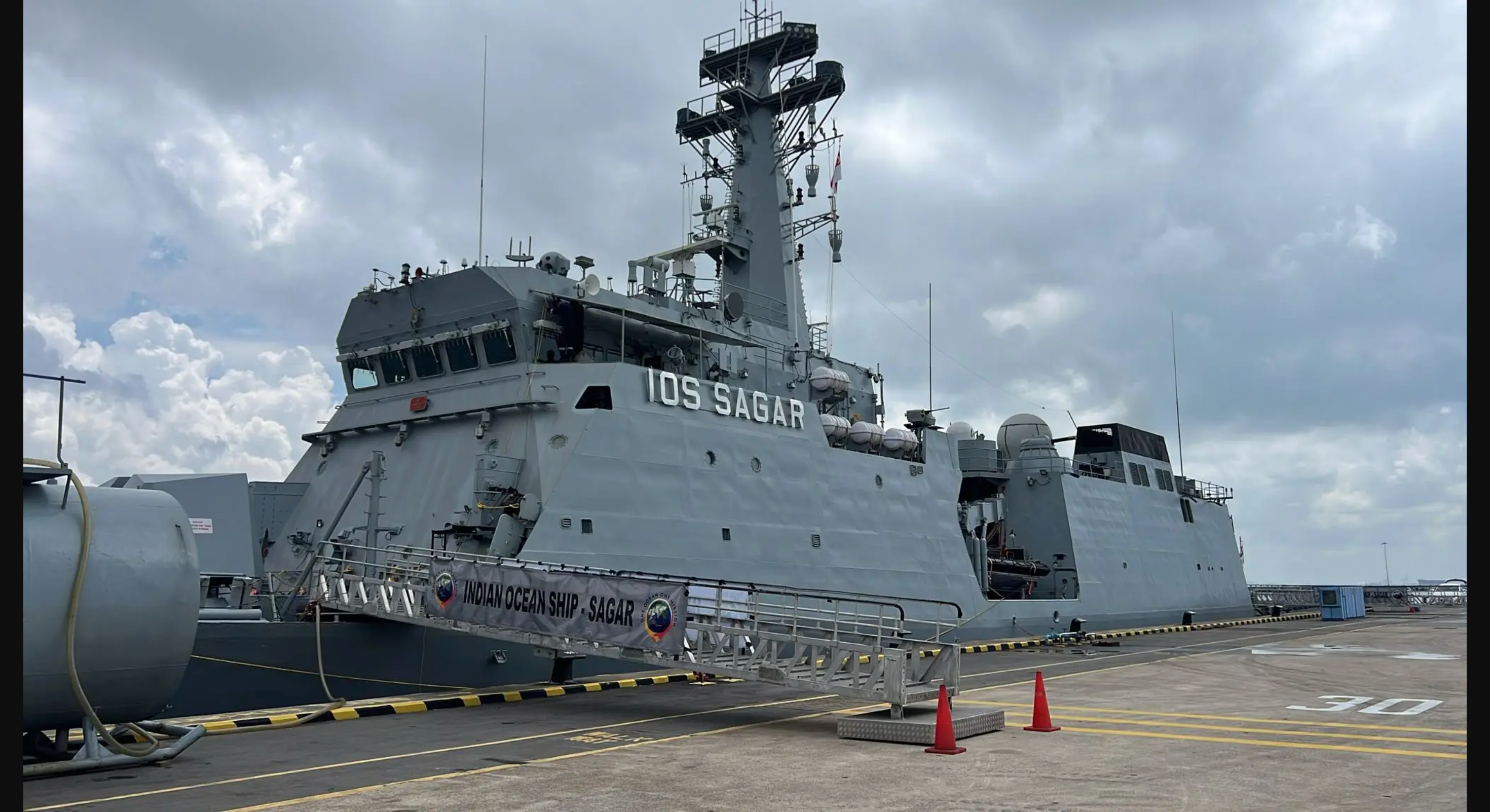 Indian naval ship Sunayna arrives in Singapore under IOS sagar mission