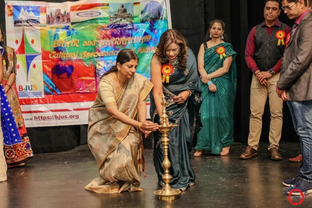 BJUS hosts vibrant Holi Milan celebration in Hinsdale