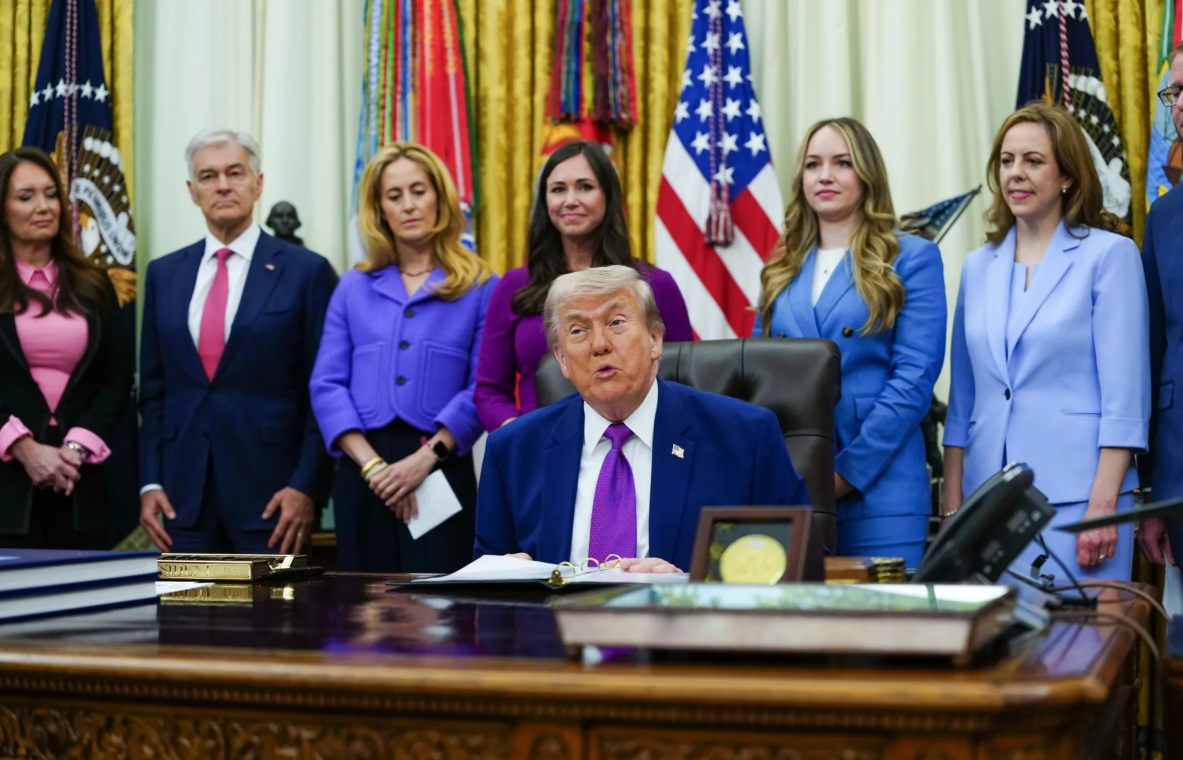 Trump says U.S.-Iran ceasefire is on ‘life support’ amid rising Gulf tensions