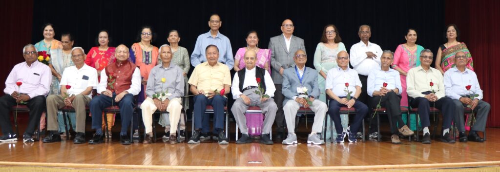 Father’s Day celebration and Asha Bhosle tribute bring Indian Seniors of Chicago together