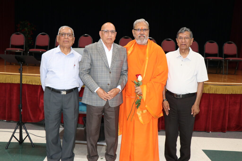Father’s Day celebration and Asha Bhosle tribute bring Indian Seniors of Chicago together