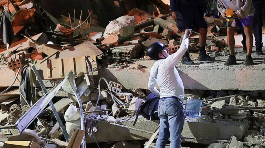 Venezuela twin earthquakes kill at least 164, nearly 1,000 injured
