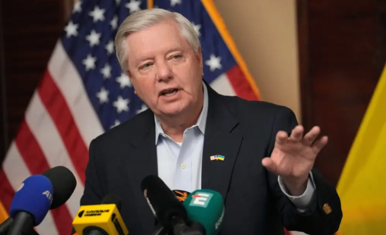 Lindsey Graham, longtime Republican senator, dies at 71