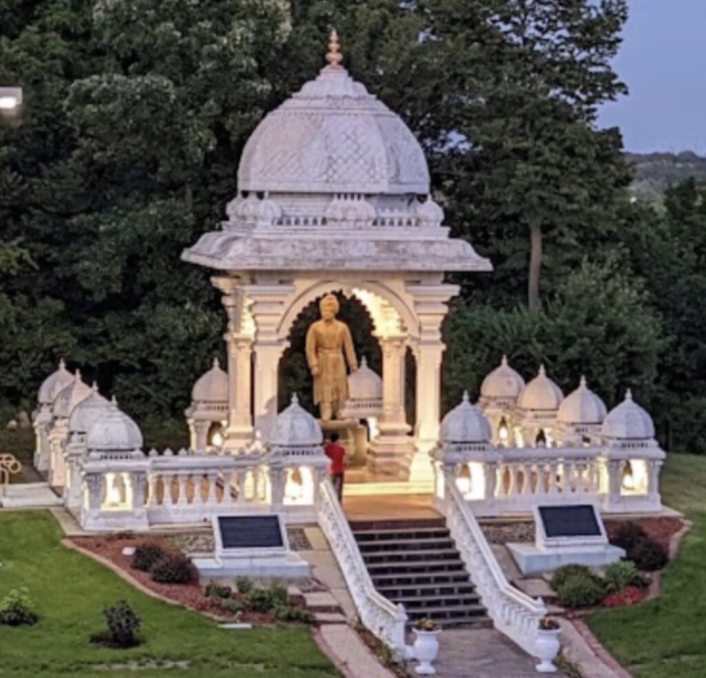 Chaitanya celebrates spiritual wisdom, dance and service at Hindu Temple of Greater Chicago