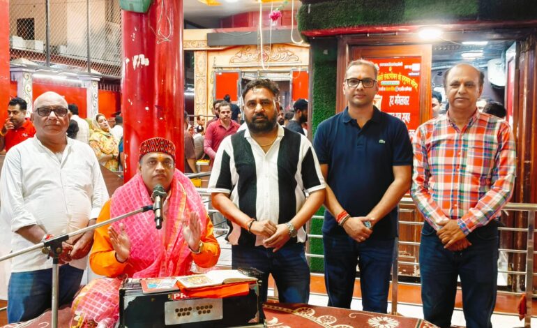Sunderkand recitation creates devotional atmosphere at Siddh Peeth Mahabali Sankatmochan Temple