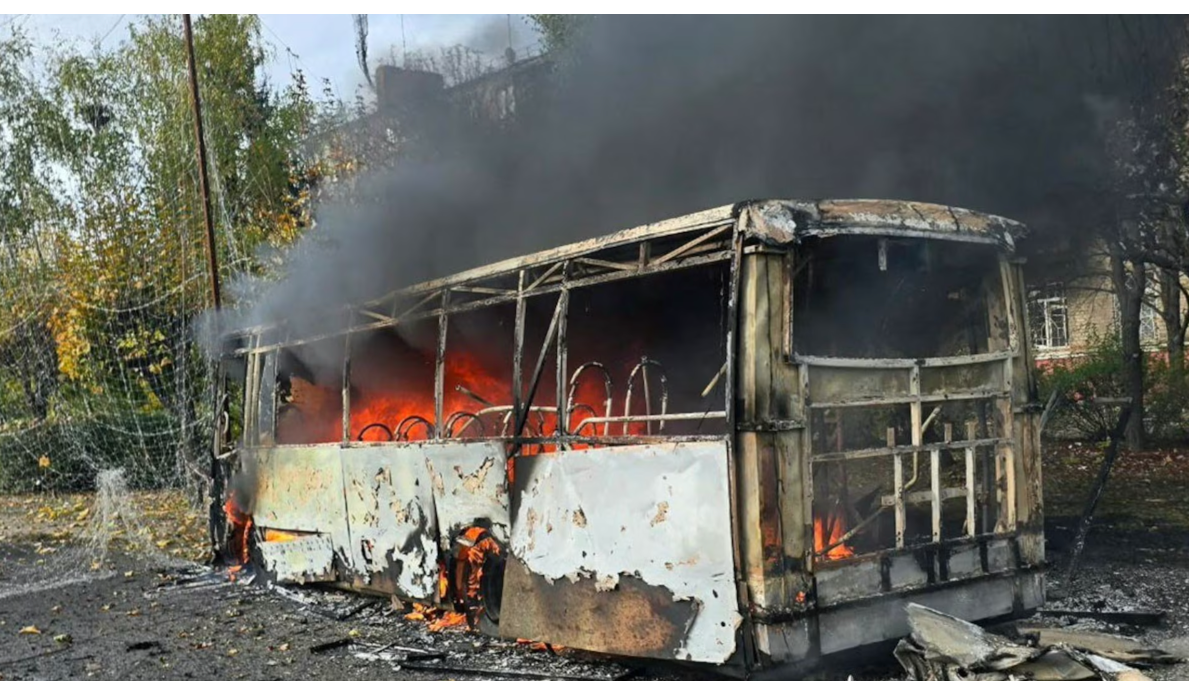 Russian bomb strike kills 33 in Kramatorsk, Ukraine