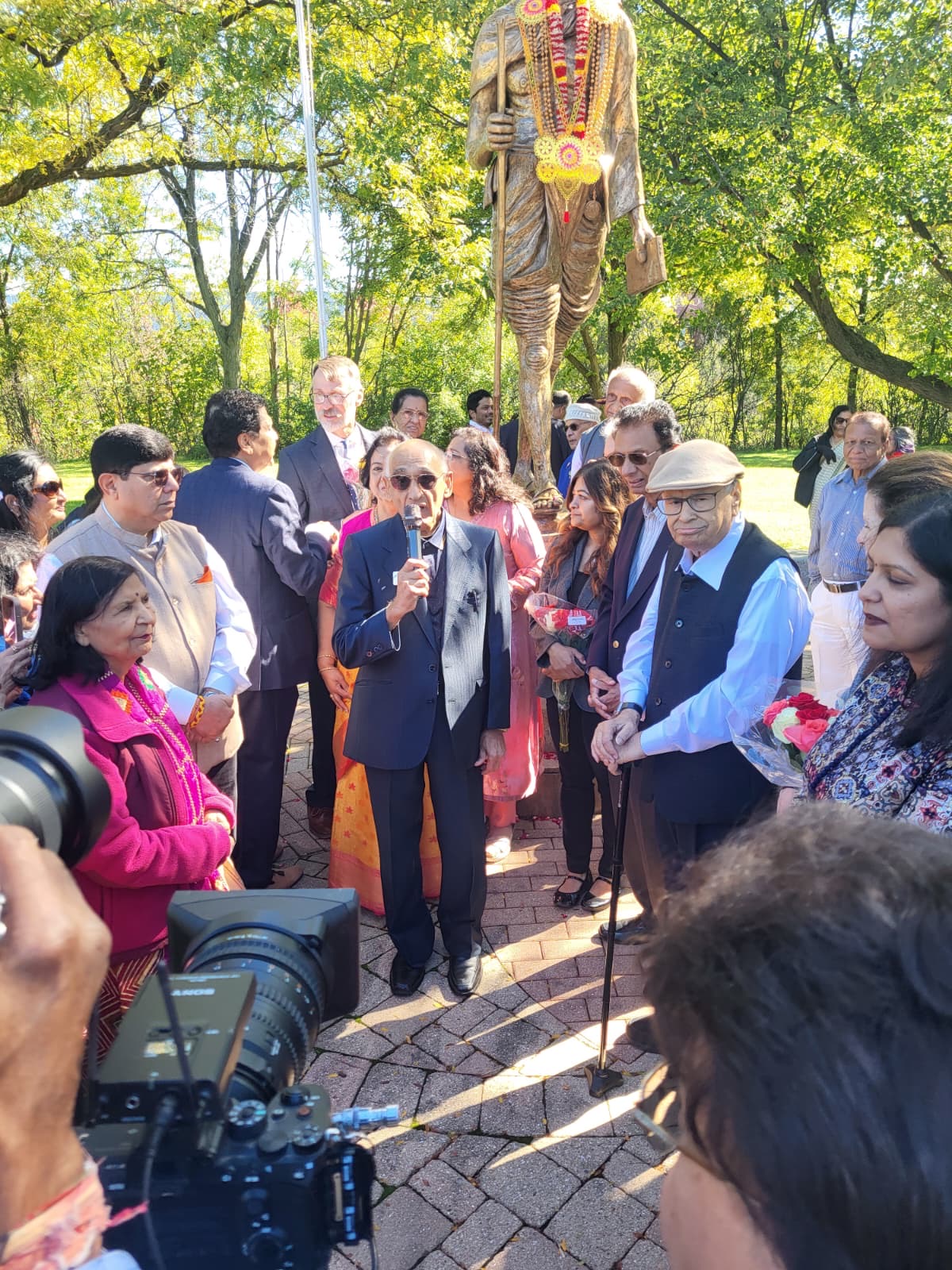 Skokie celebrates 157th birth anniversary of Mahatma Gandhi, remembers Lal Bahadur Shastri